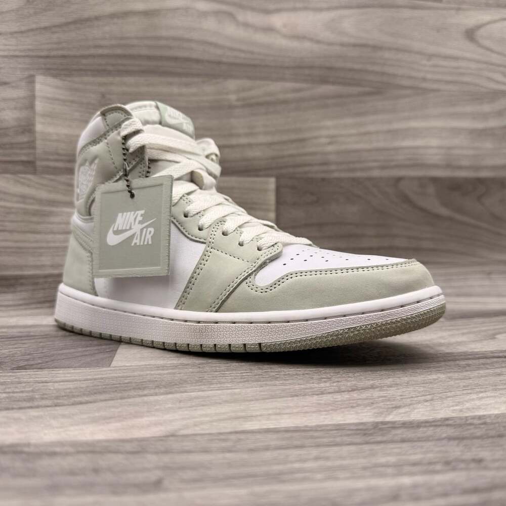 Nike Air Jordan 1 High OG Seafoam CD0461-002 Womens 10 Pre-Owned Excellent